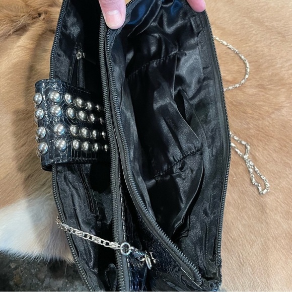 I Squared Black Patent Studded Ruffle Clutch Shoulder Bag - Picture 6 of 7